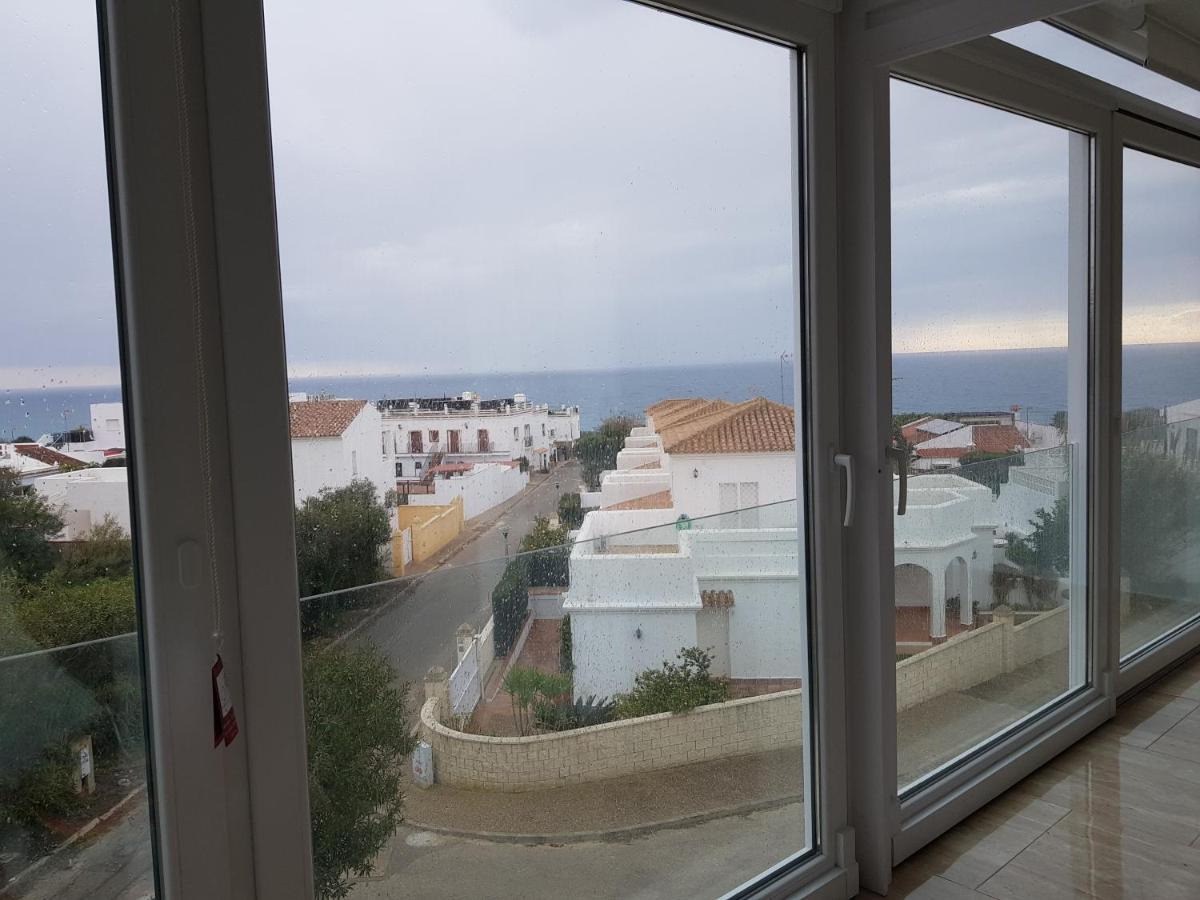 Una Ventana A Las Playas Y Acantilados De Conil Conil De La Frontera